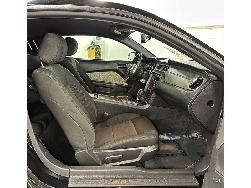 Used 2014 Ford Mustang GT w/ Equipment Group 301A RWD image 21