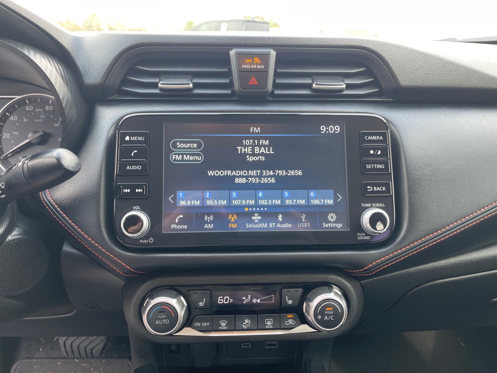 Used 2025 Nissan Versa SR w/ Trunk Package image 5