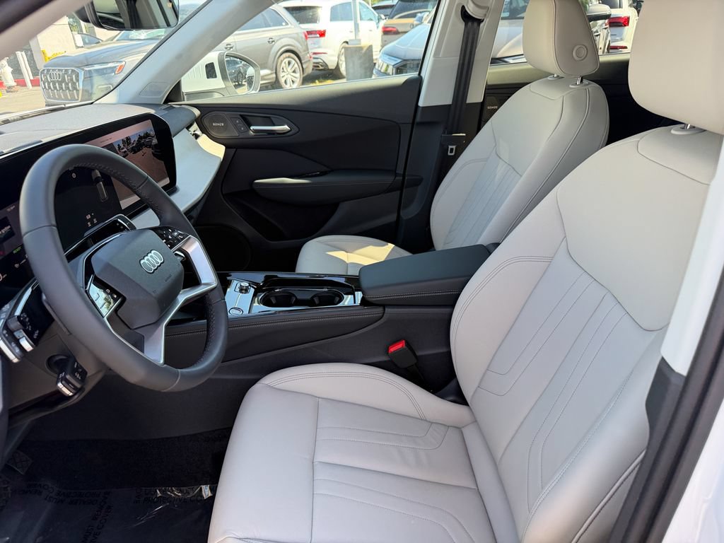 New 2026 Audi Q3 quattro 2.0T AWD/4WD image 13
