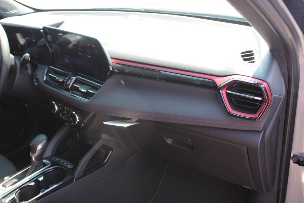 New 2026 Chevrolet TrailBlazer RS w/ Convenience Package FWD image 31
