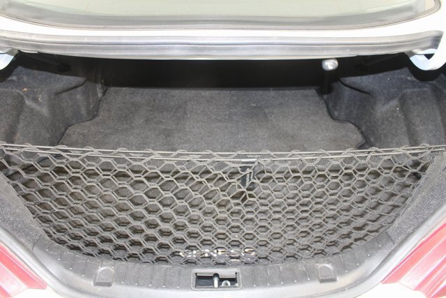 Used 2013 Hyundai Genesis 3.8 image 18