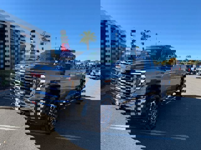 New 2026 GMC Sierra 2500 SLT w/ SLT Premium Package image 2