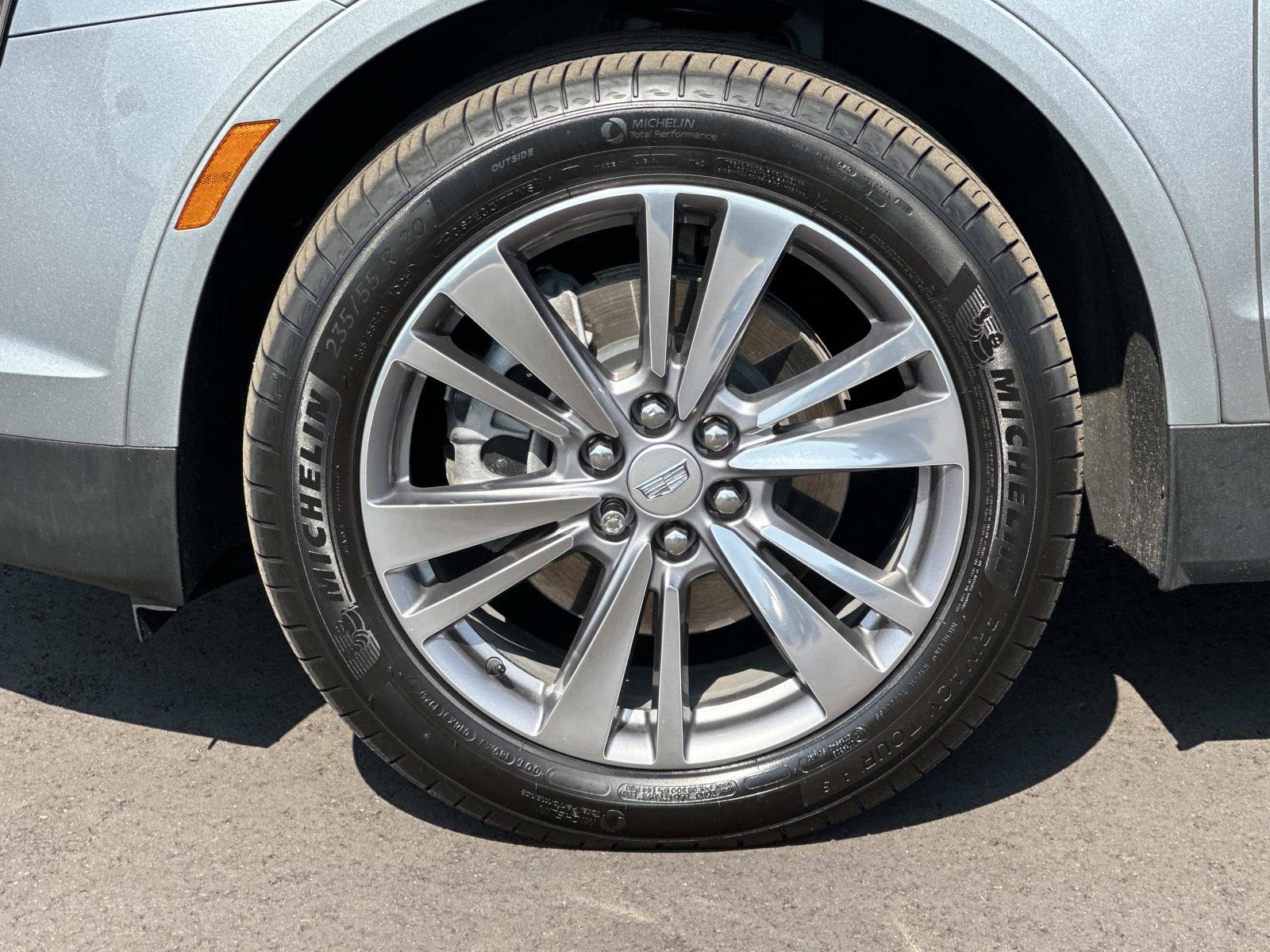 Certified 2024 Cadillac XT5 Premium Luxury AWD/4WD image 8