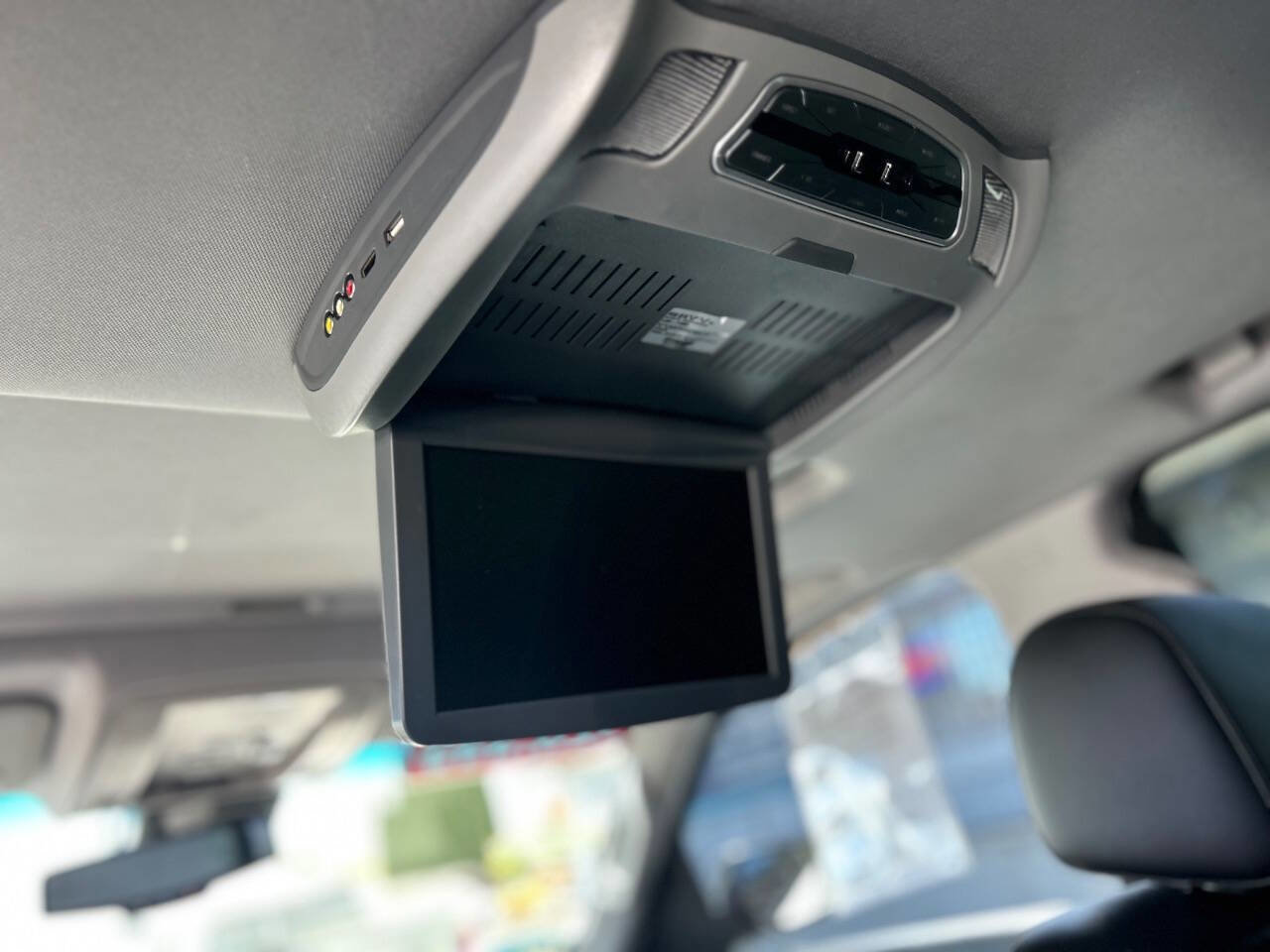 Used 2015 Chevrolet Tahoe LTZ image 20