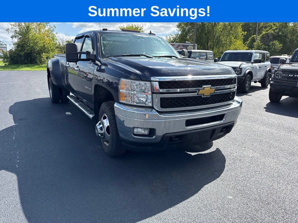 Used 2012 Chevrolet Silverado 3500 LT w/ Interior Plus Package AWD/4WD image 9