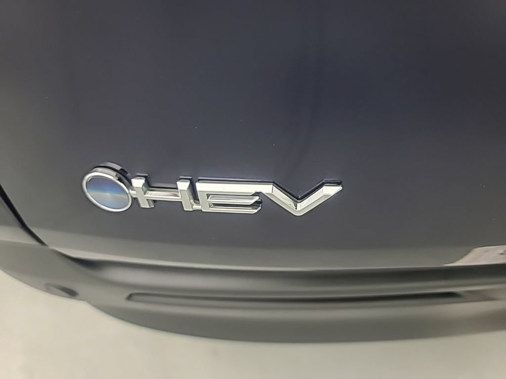 Used 2025 Toyota Sienna XLE FWD image 11