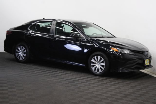 Used 2020 Toyota Camry LE w/ Fleet Convenience Package FWD image 1