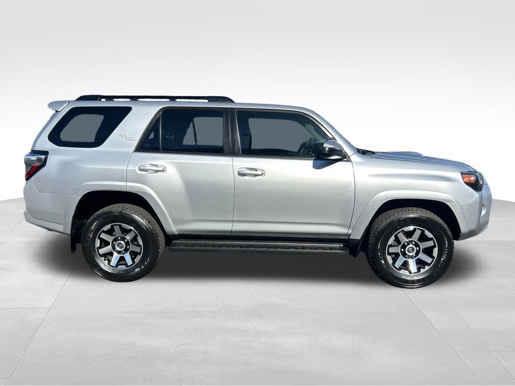 Used 2019 Toyota 4Runner TRD Off-Road AWD/4WD image 6