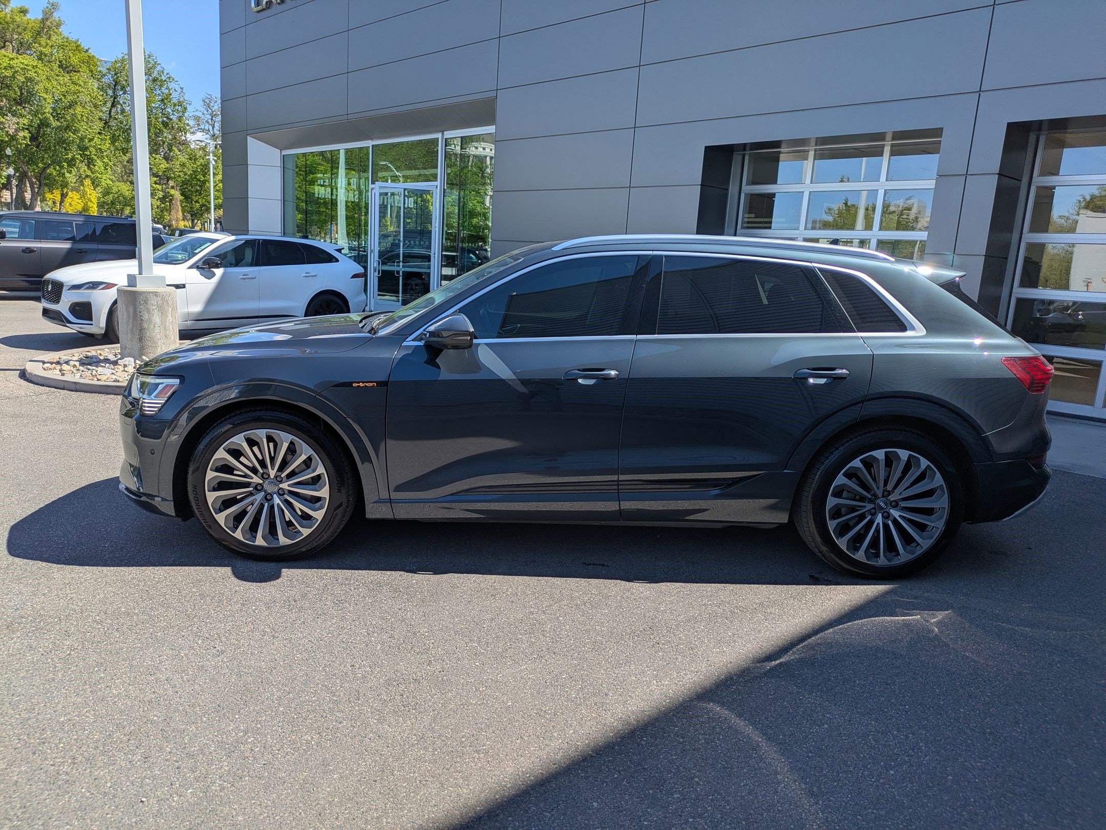 Used 2019 Audi e-tron Prestige AWD/4WD image 7