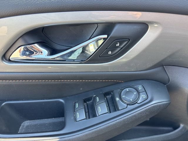 Used 2018 Chevrolet Traverse LT AWD/4WD image 15
