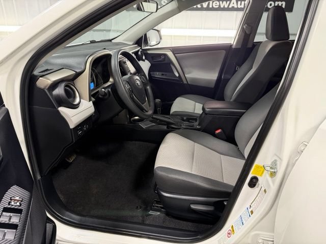 Used 2015 Toyota RAV4 LE AWD/4WD image 11