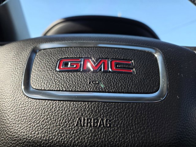 Used 2020 GMC Terrain SLE w/ Driver Convenience Package image 24