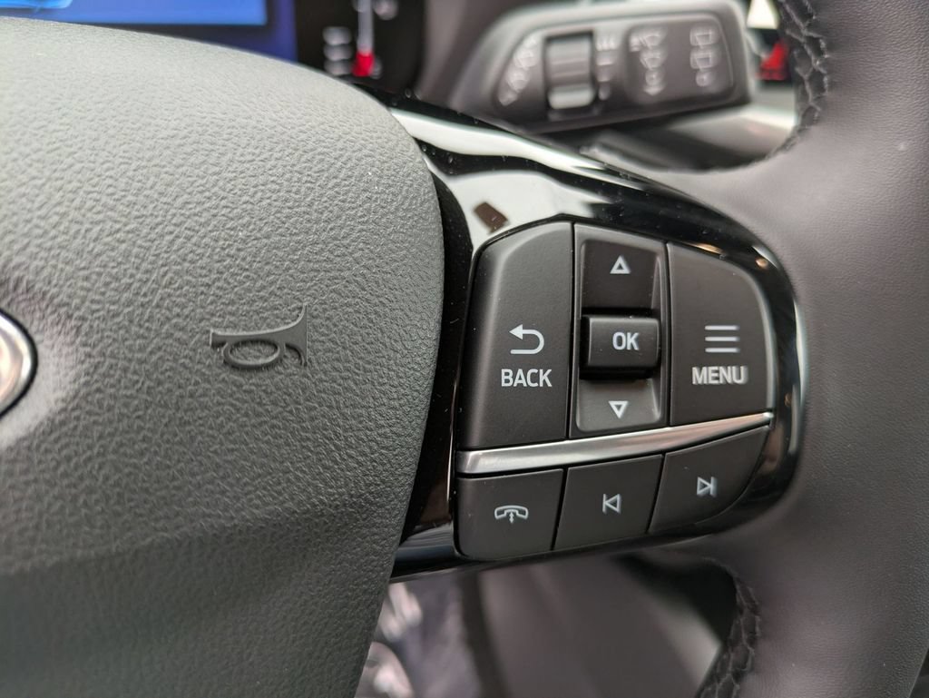 New 2024 Ford Escape SE FWD image 28