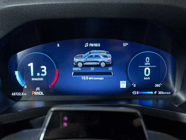 Certified 2025 Ford Explorer ST-Line w/ ST-Line Street Pack image 11