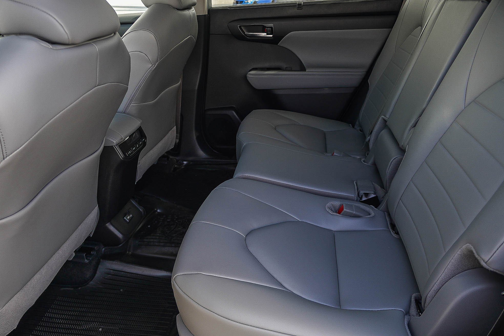 New 2026 Toyota Highlander XLE image 23