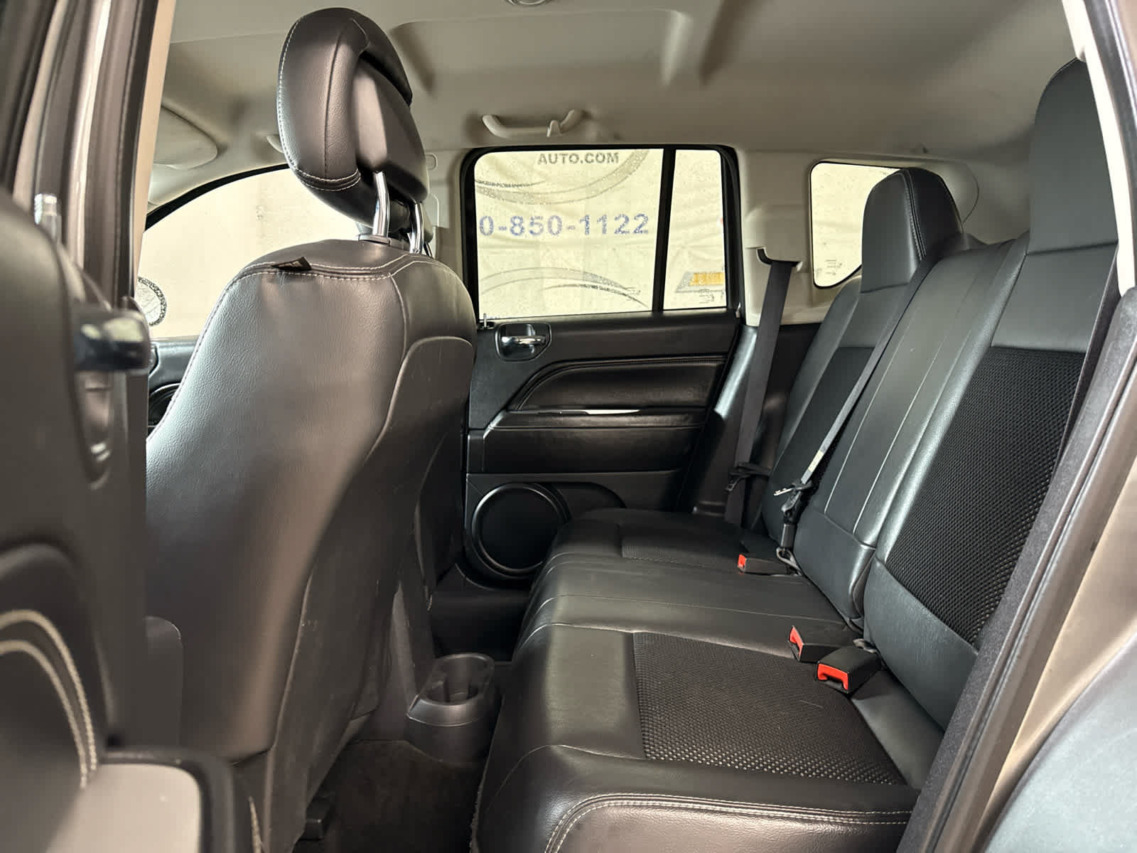 Used 2014 Jeep Compass Latitude FWD image 19
