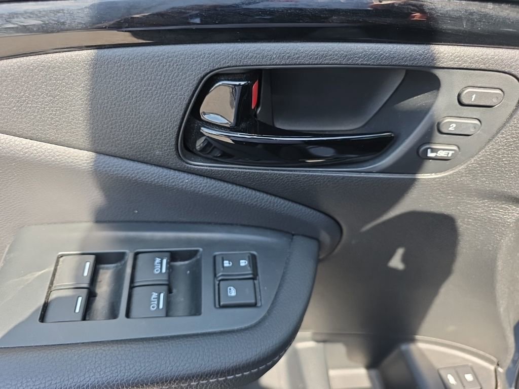 Used 2023 Honda Passport Elite image 12