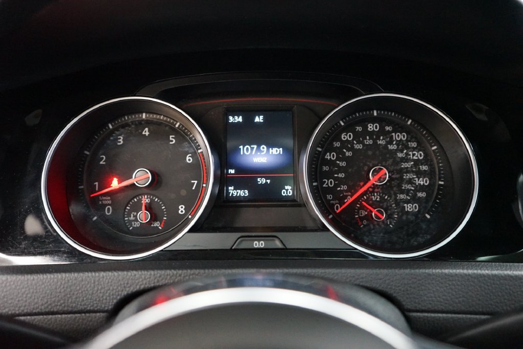Used 2019 Volkswagen GTI SE FWD image 34