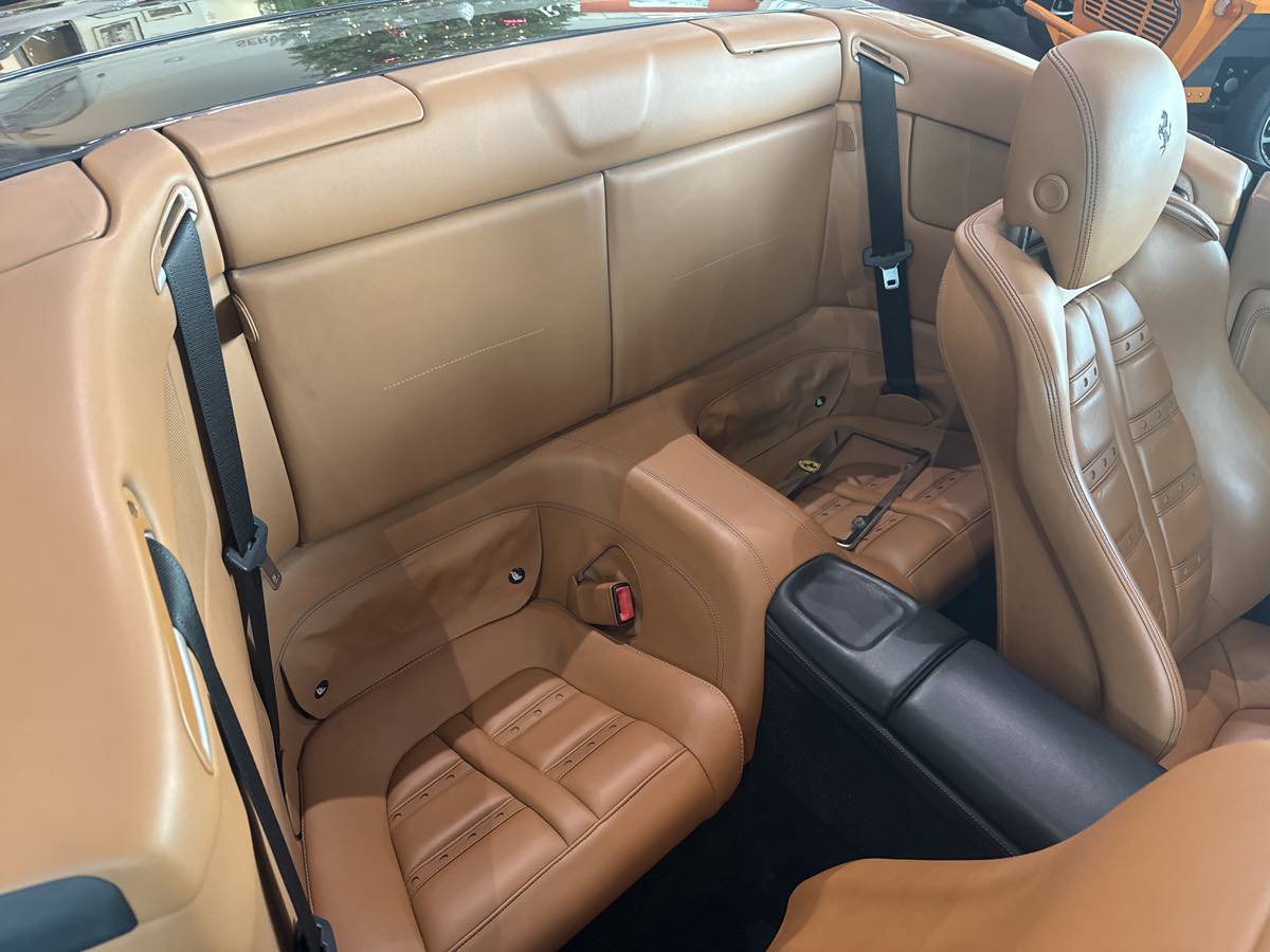Used 2014 Ferrari California image 20