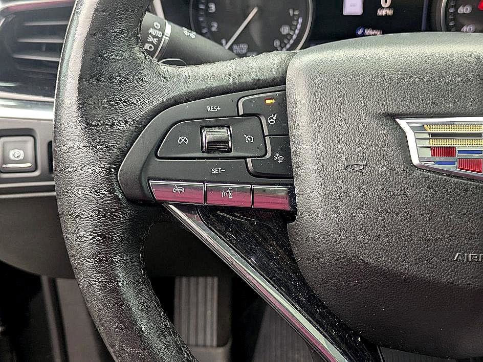 Used 2020 Cadillac XT6 Premium Luxury image 18