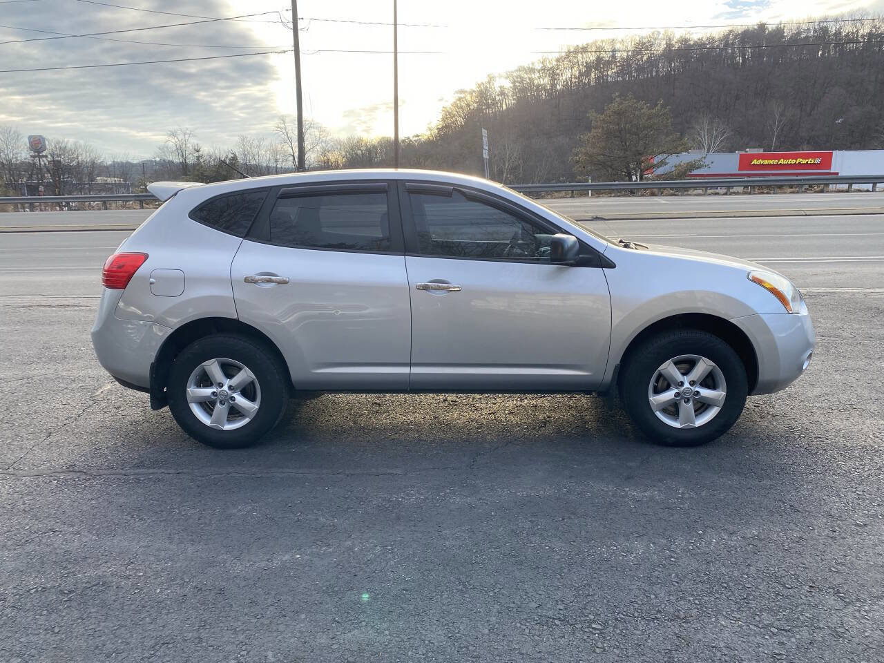 Used 2010 Nissan Rogue S w/ 360 Degree Value Pkg image 5