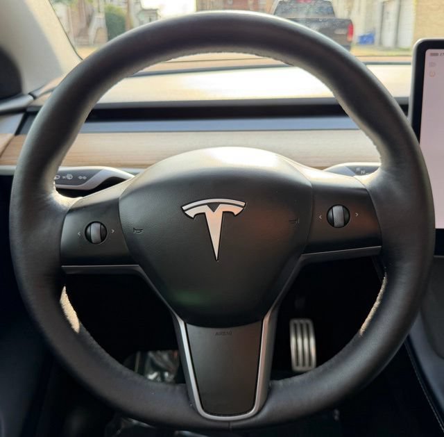 Used 2024 Tesla Model Y Performance AWD/4WD image 33