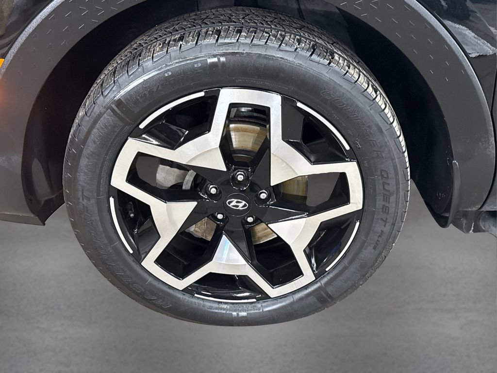 Used 2022 Hyundai Santa Cruz Limited image 11