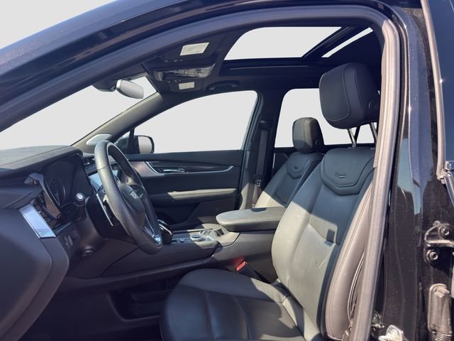 Used 2024 Cadillac XT6 Sport w/ LPO, Floor Liner Package image 9