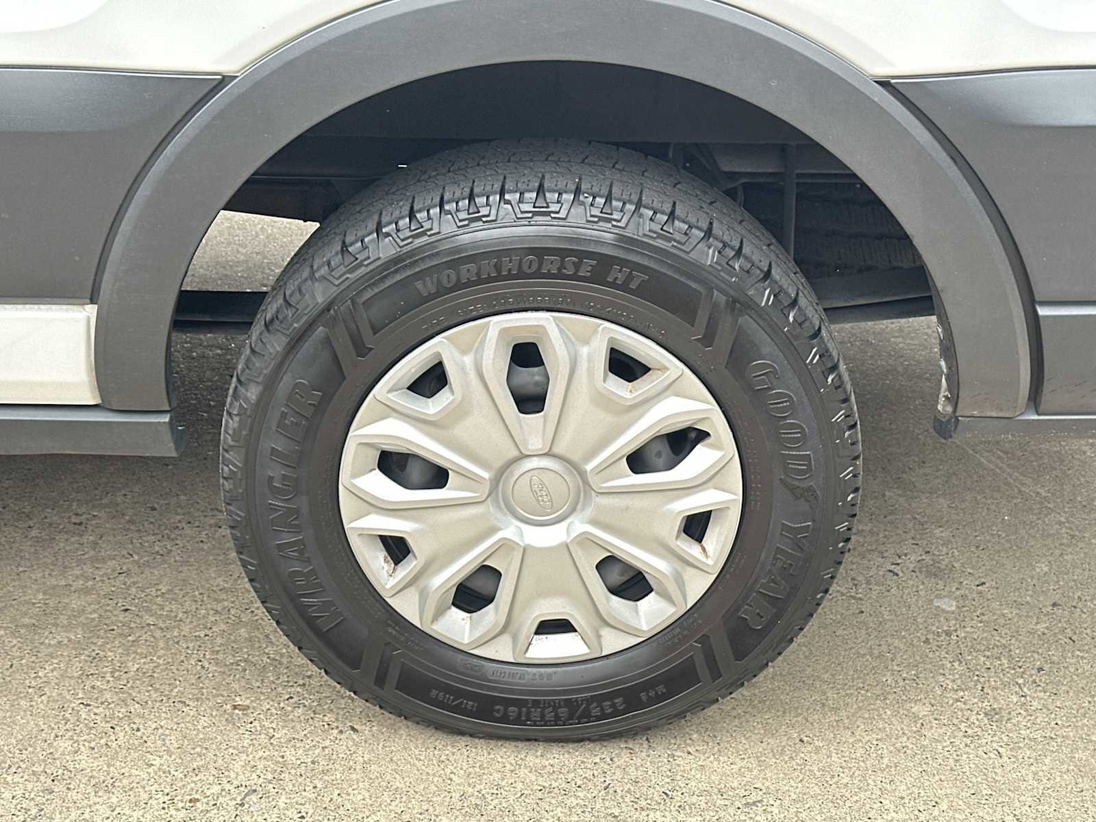 Used 2021 Ford Transit 350 XLT image 21