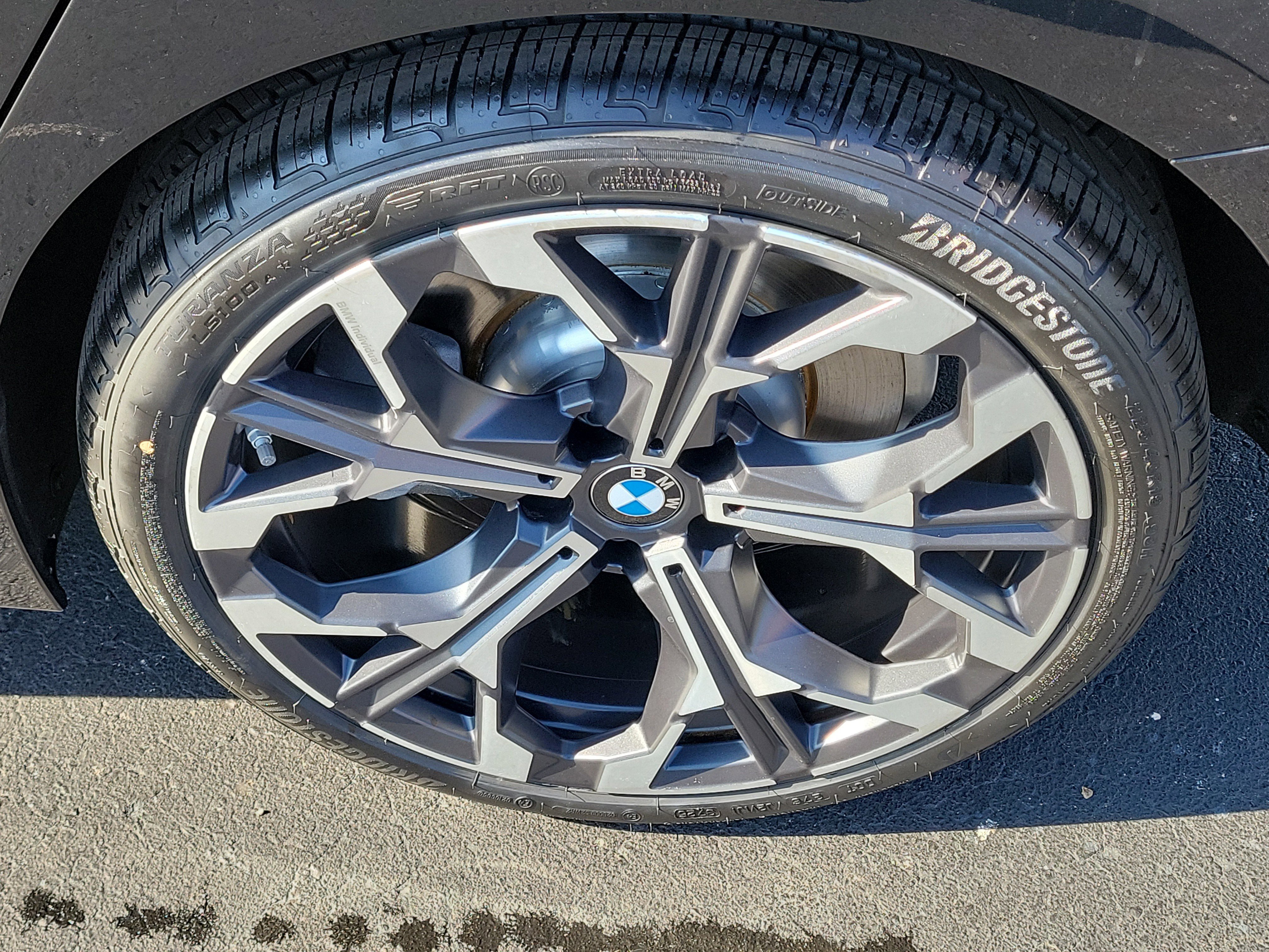 Used 2025 BMW 330i Sedan RWD image 6
