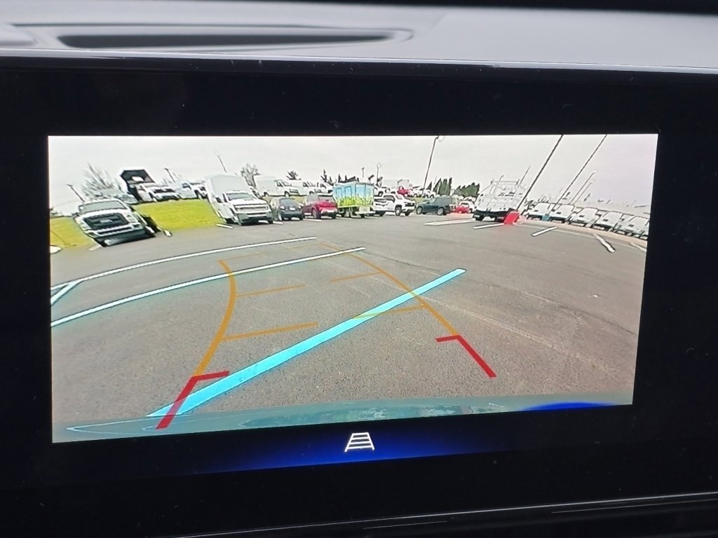 Certified 2025 Chevrolet Trax LT w/ Driver Confidence Package image 6