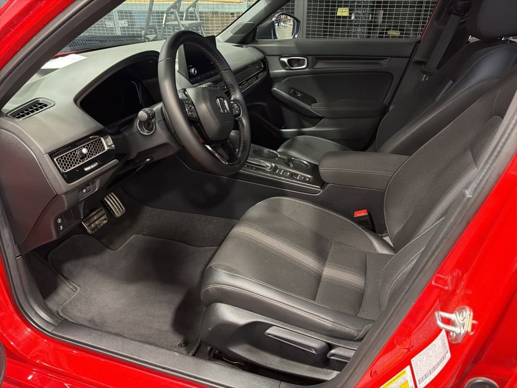 Used 2024 Honda Civic Sport image 3