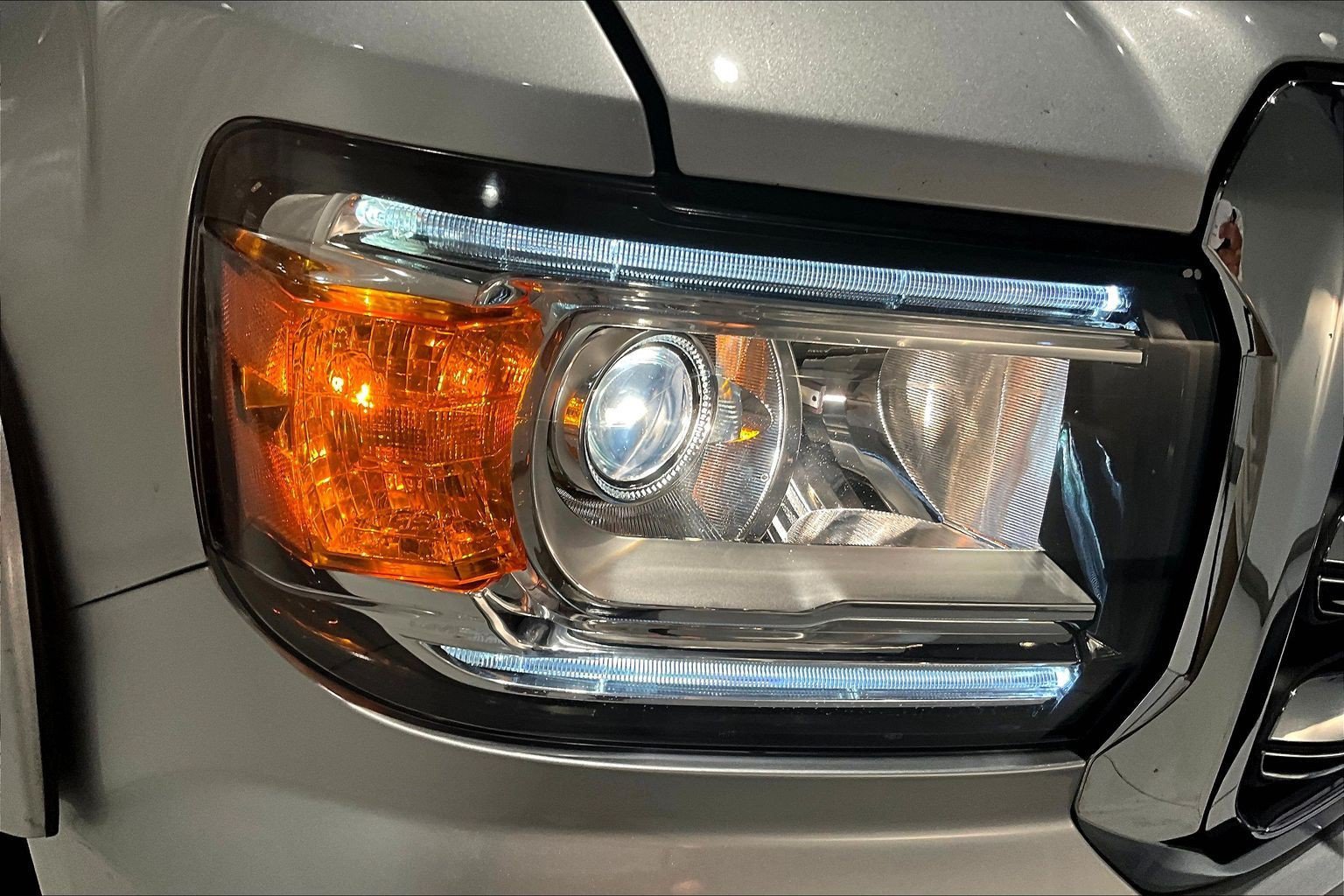 Used 2018 GMC Canyon SLE w/ SLE Convenience Package AWD/4WD image 34