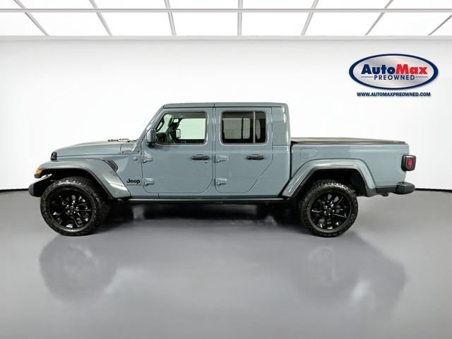 Used 2025 Jeep Gladiator Sport AWD/4WD image 9