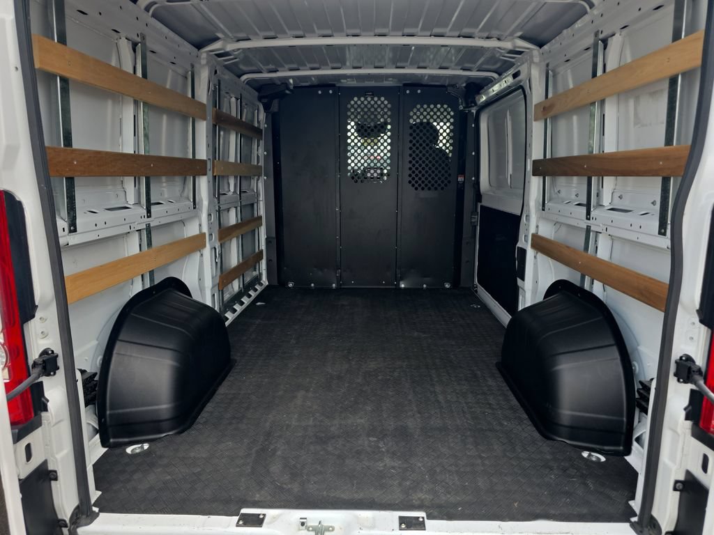 Used 2025 RAM ProMaster 2500 w/ U-Haul Equipment Group FWD image 10