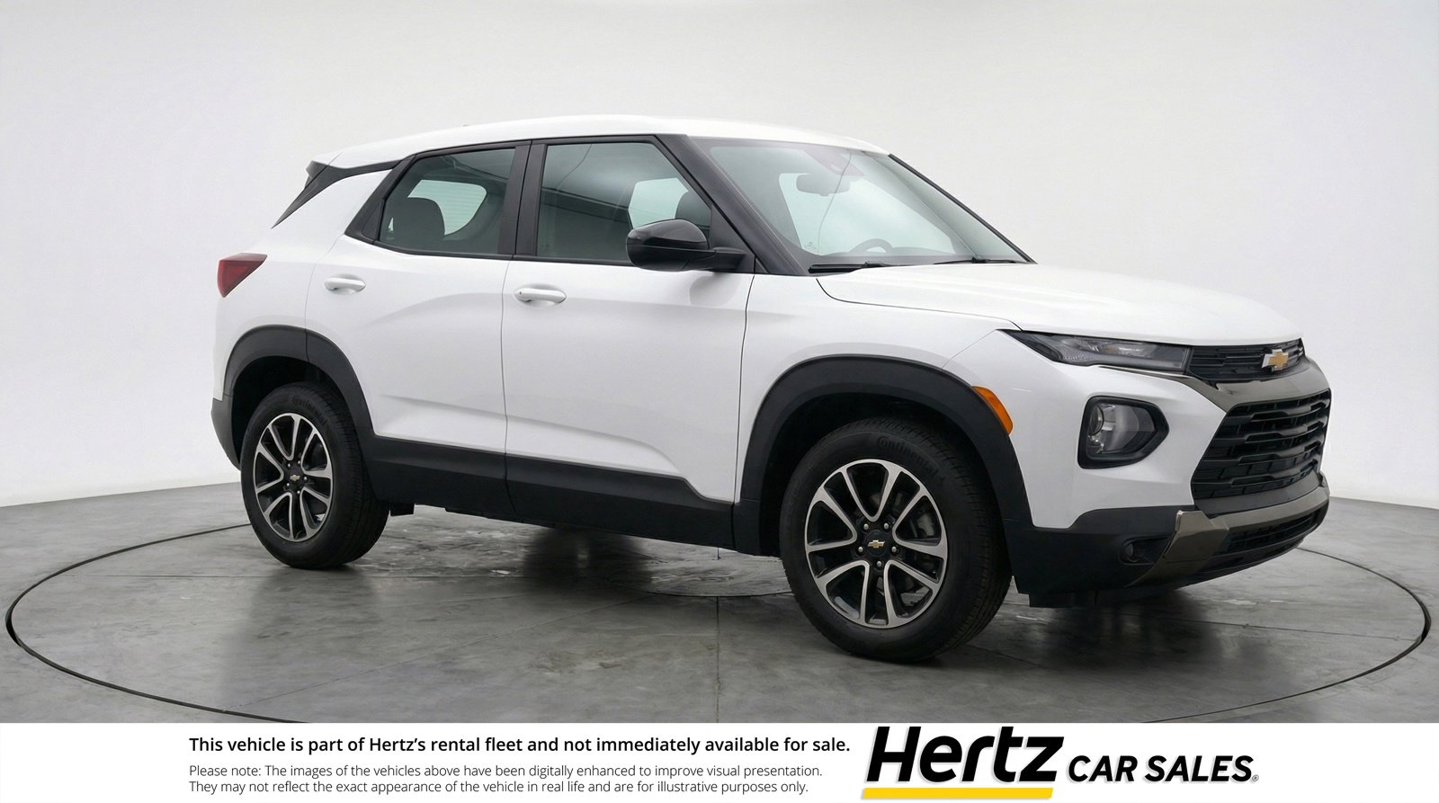 Used 2025 Chevrolet TrailBlazer LT FWD image 1