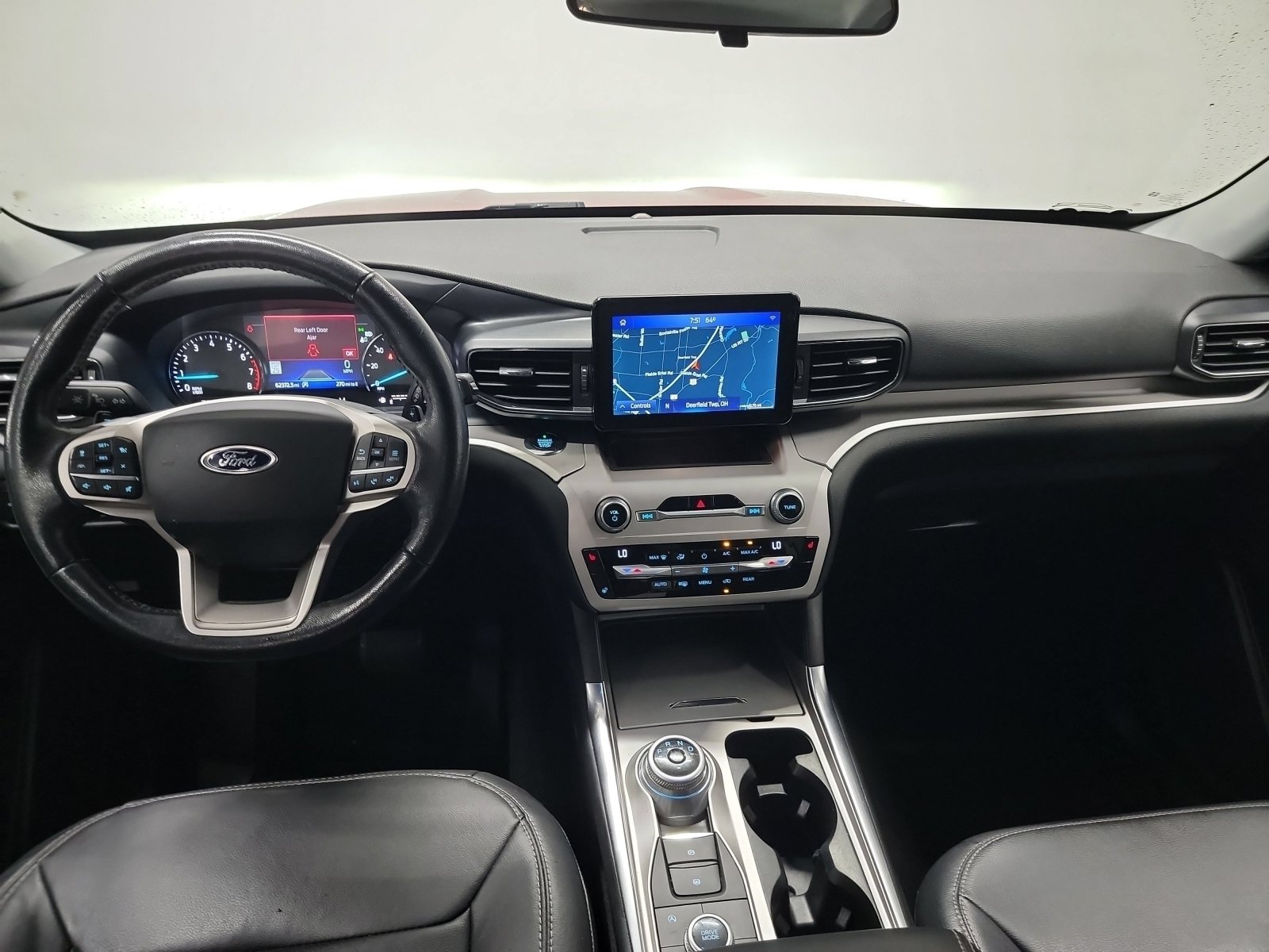 Used 2020 Ford Explorer XLT w/ Equipment Group 202A AWD/4WD image 15