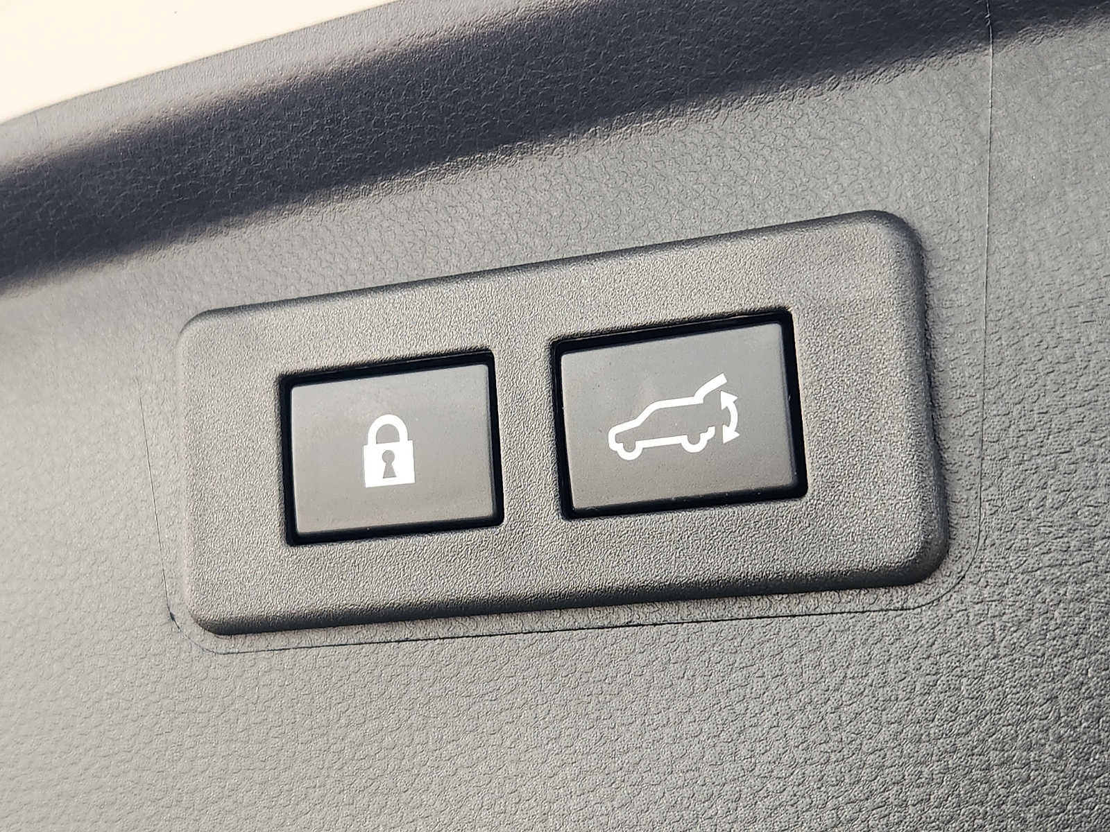 Used 2025 Subaru Outback Limited AWD/4WD image 28