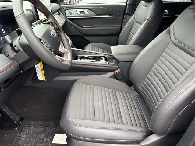 New 2026 Ford Explorer ST-Line w/ ST-Line Street Pack image 25