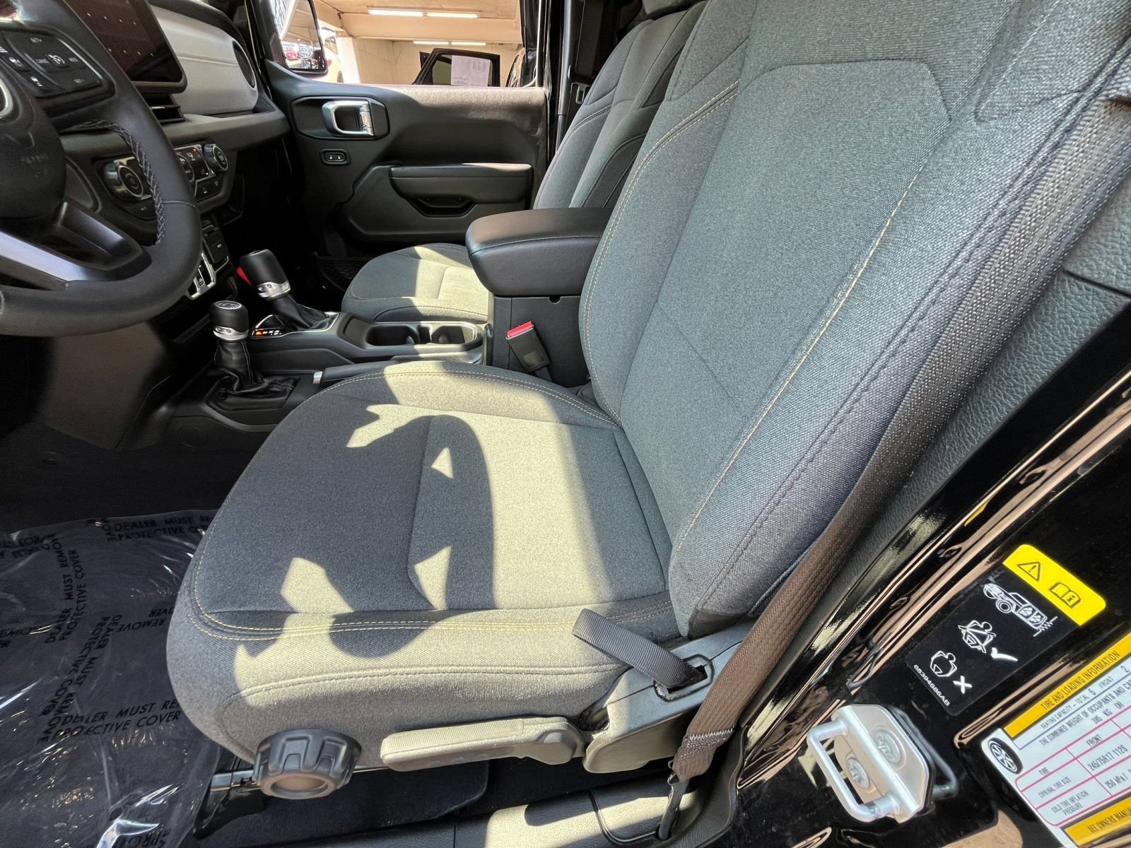 Used 2025 Jeep Wrangler Unlimited Sport AWD/4WD image 27