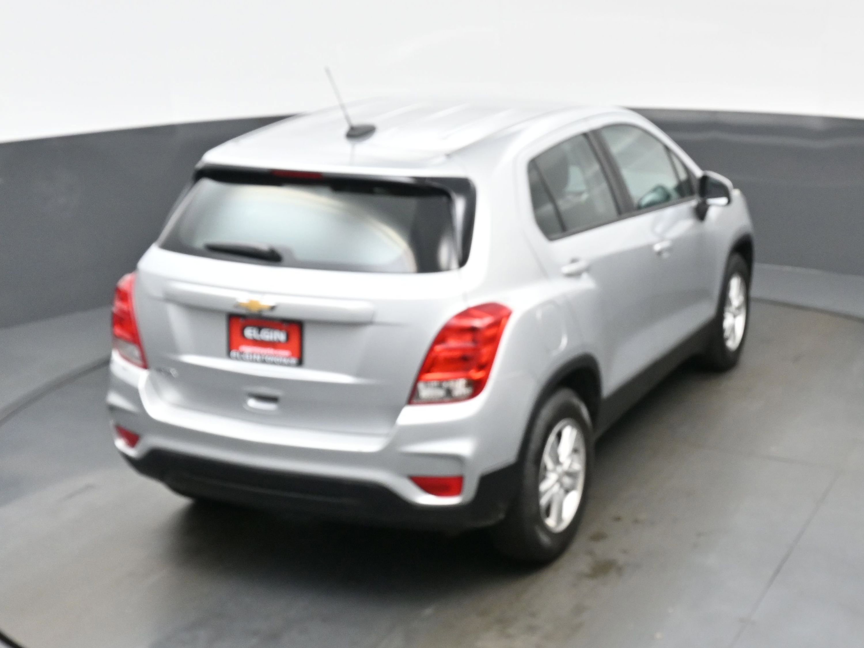 Used 2020 Chevrolet Trax LS FWD image 37