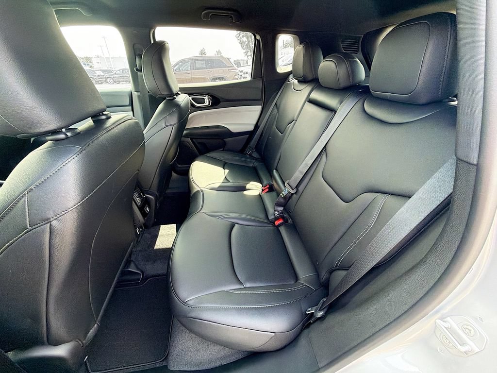 New 2026 Jeep Compass Limited AWD/4WD image 30
