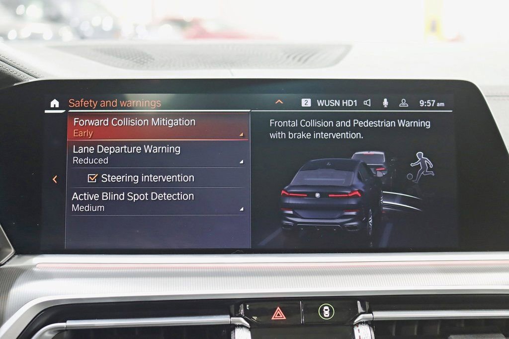 Used 2023 BMW X6 xDrive40i w/ Executive Package image 24