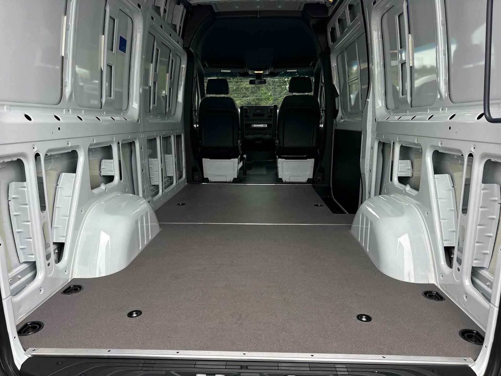 New 2025 Mercedes-Benz Sprinter 2500 image 16