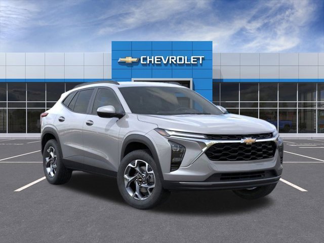Certified 2025 Chevrolet Trax LT w/ Driver Confidence Package image 1