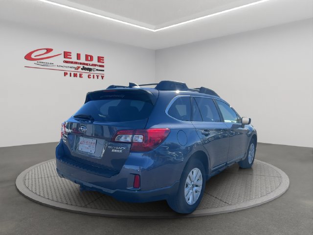 Used 2017 Subaru Outback 2.5i Premium AWD/4WD image 10