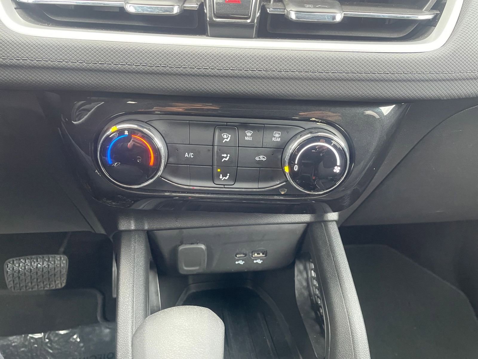 Used 2025 Chevrolet TrailBlazer LT image 17