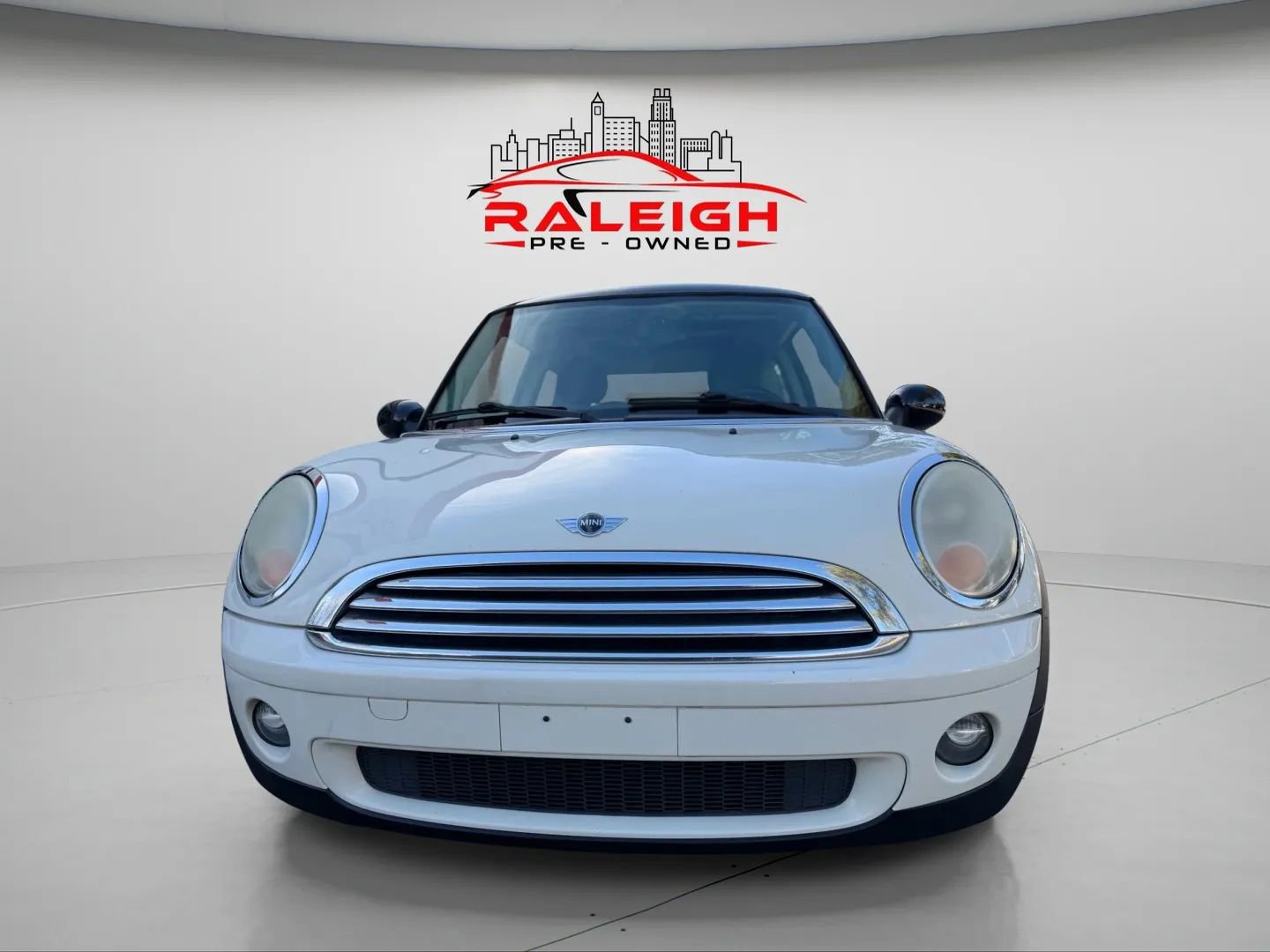 Used 2010 MINI Cooper Hardtop image 3