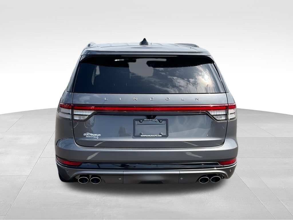 Used 2025 Lincoln Aviator Reserve w/ Equipment Group 201A AWD/4WD image 7