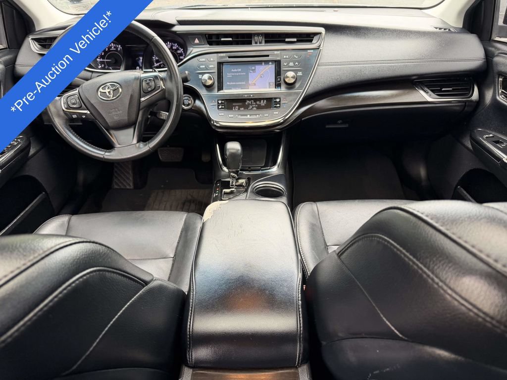Used 2016 Toyota Avalon XLE Premium FWD image 2